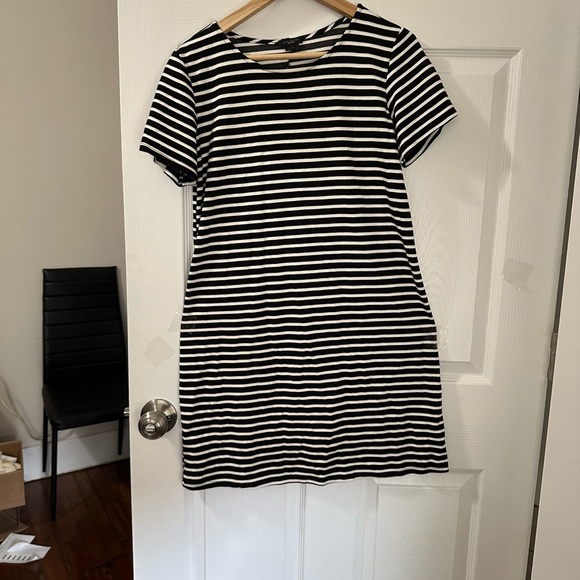 Ann Taylor Black and White Striped Dress - Picture 3 of 4
